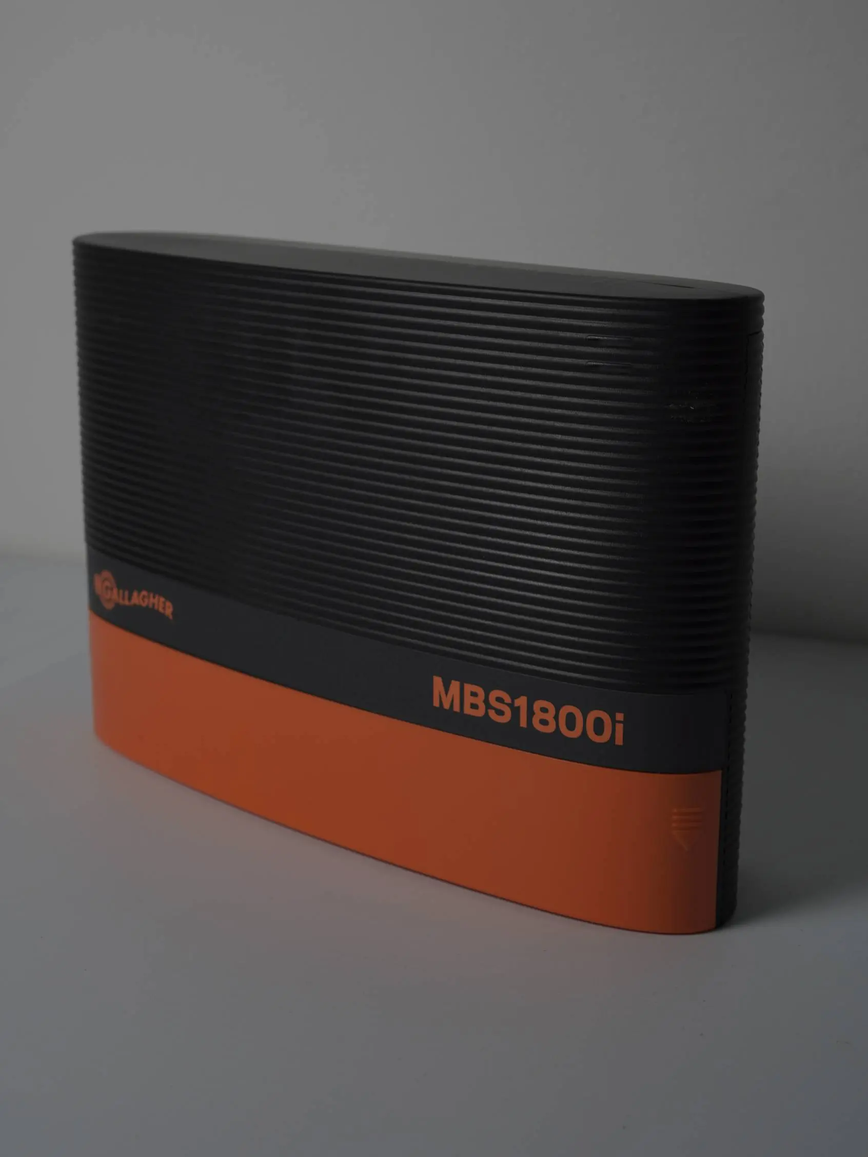 DSC06331 ELECTRIFICADOR GALLAGHER - Imagen 1